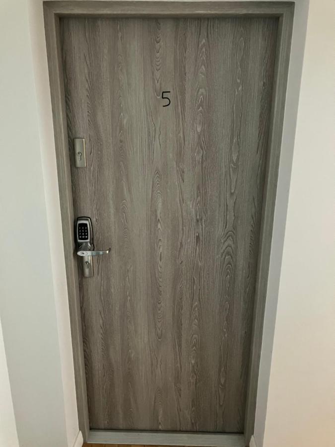 Apartel Piaseczno Piaseczno  Luaran gambar