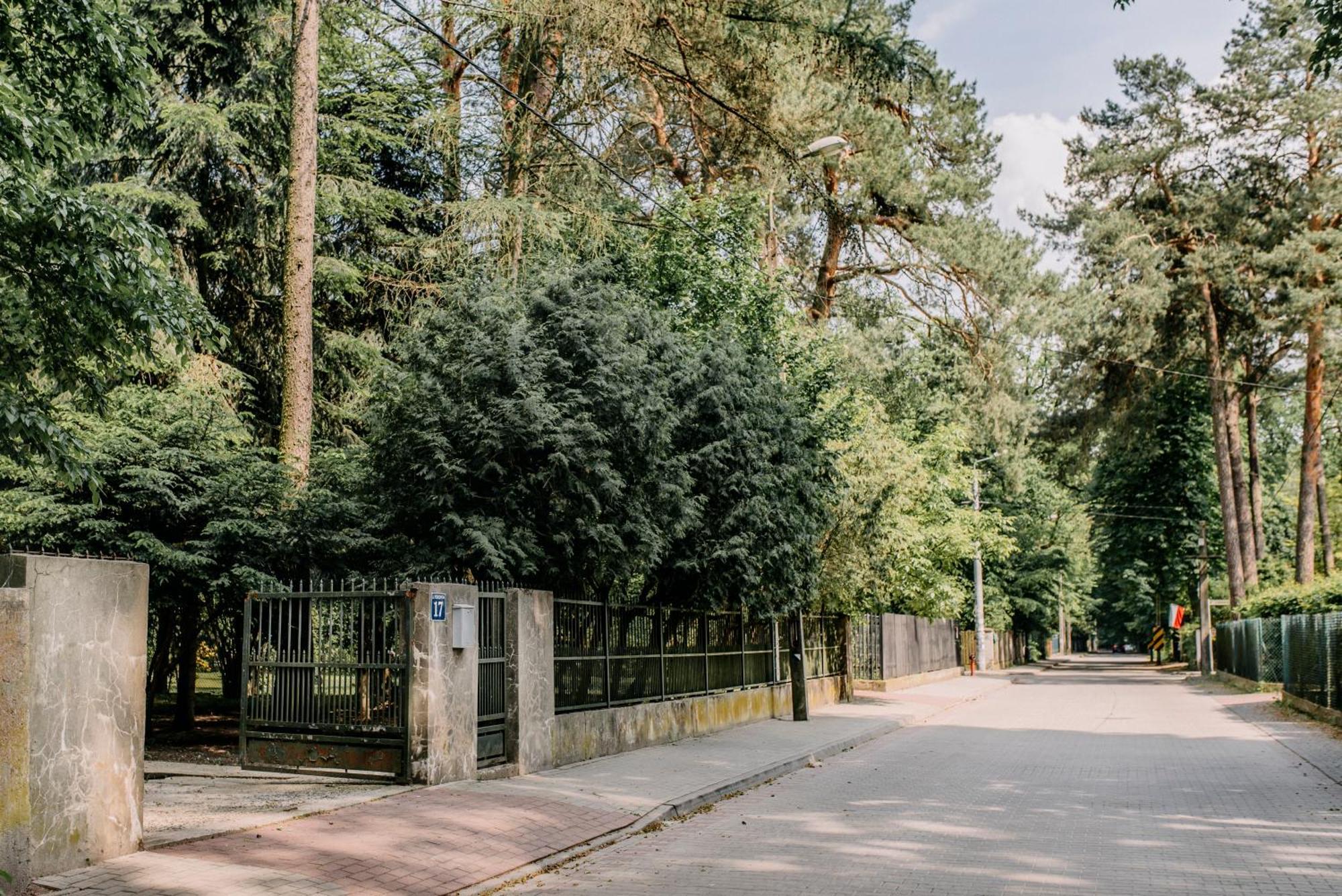 Apartel Piaseczno Piaseczno  Luaran gambar